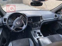 جیپ گراند شیرۆکی